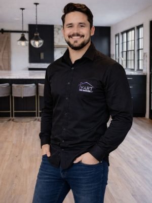 Tiago – Founder of Yart Home Improvement Connecticut Licensed home improvement contractor and carpentry specialist from Yart Home Improvement in Newington Connecticut.